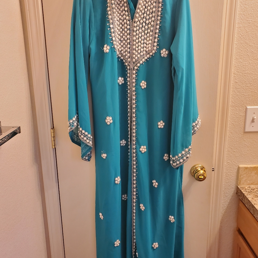 Dress/abaya